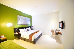 Отель J Hotel - Bandara Soekarno Hatta  Тангеранг